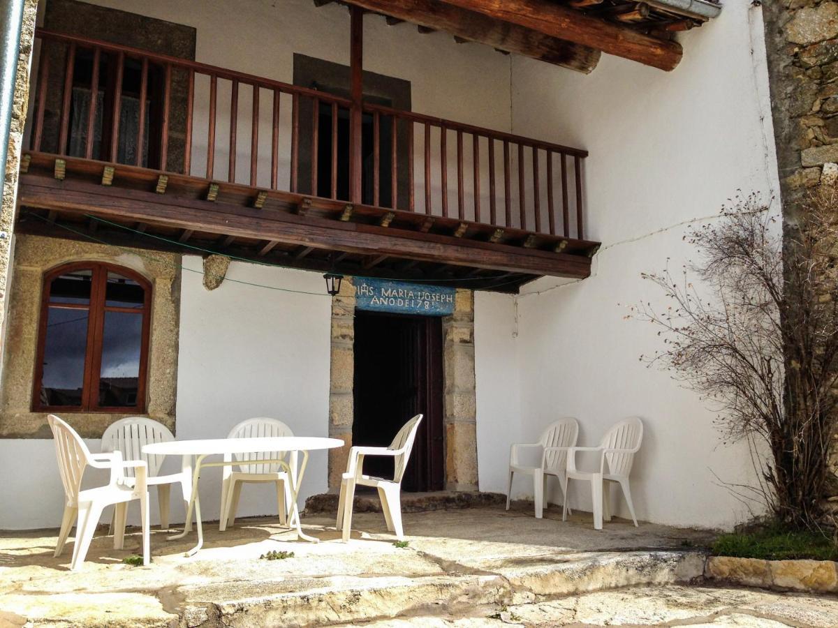 Hostal La Casa del Abuelo Hoyos del Espino Exterior foto