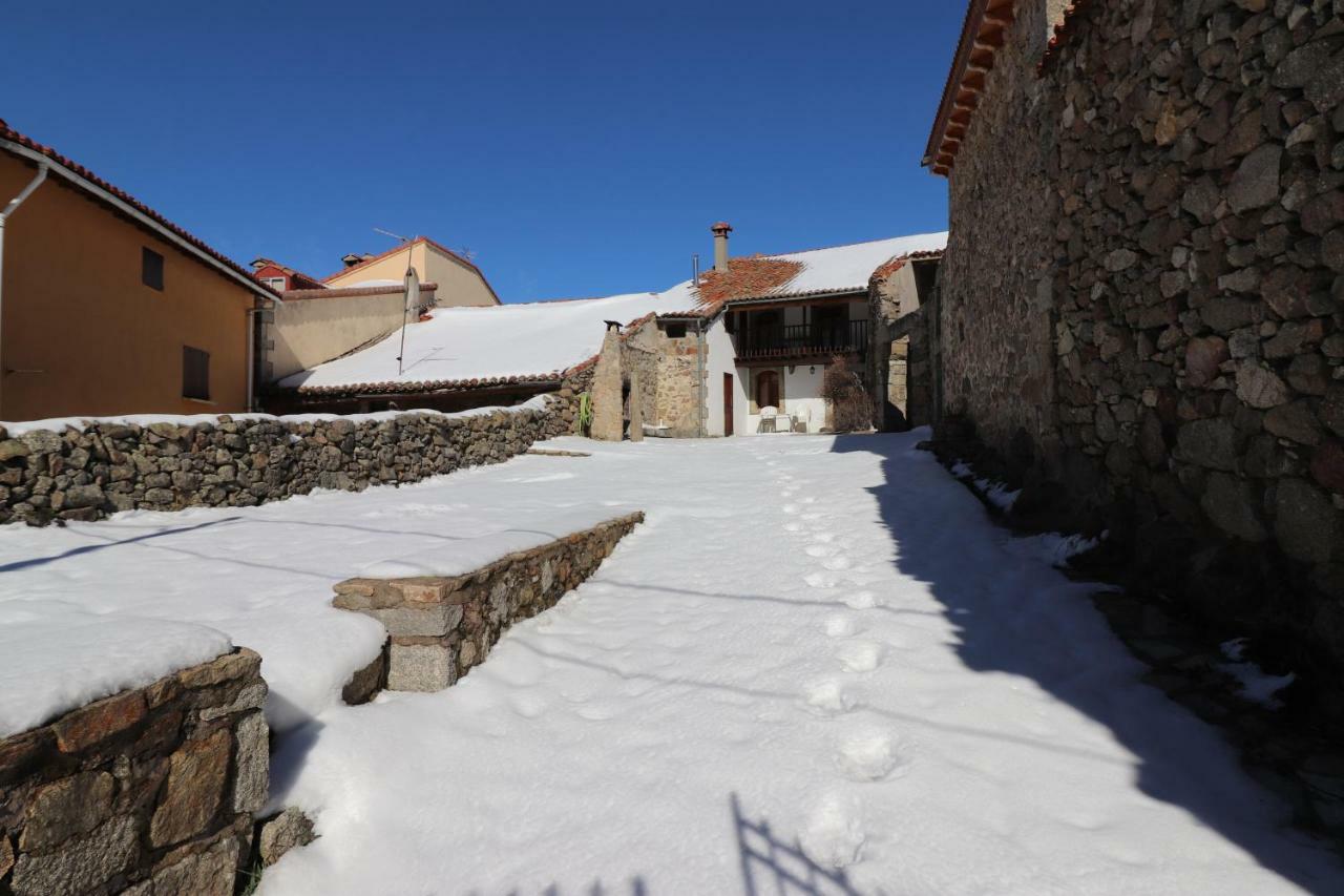 Hostal La Casa del Abuelo Hoyos del Espino Exterior foto